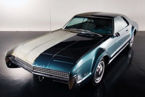 Интересная реставрация половины Oldsmobile Toronado