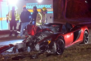 Спортивный McLaren уничтожен в аварии