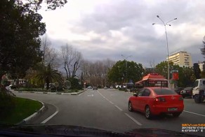 Женщина устроила ДТП в Сочи