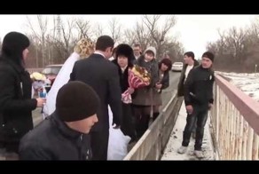 Случай на свадьбе