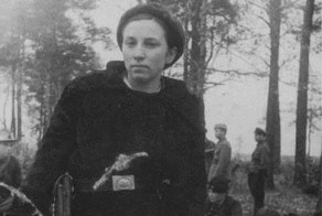 «Бандит Катя»: почему фашисты давали за ее голову 25 гектаров земли
