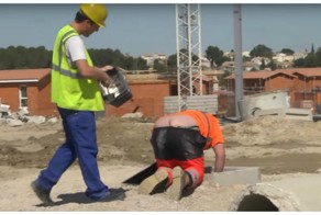 Невероятно смелые выходки известного французского комика-провокатора Реми Гайяра