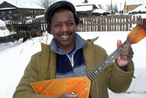 Этот неловкий момент, когда иностранцы пытаются петь на русском