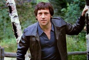 111 фотографий одного Человека