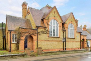 Этот бывший полицейский участок превратился в семейный дом за миллион долларов