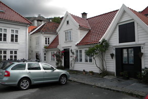 Берген! Рыбный порт и сам город!