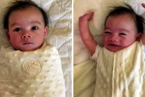 Позитивный малыш вскидывает ручки вверх каждое утро