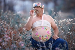 Отец двух детей с «пивным пузиком» устроил пародию на типичную фотосессию беременных