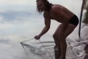 Вот так разрушаются мечты! Мужчина поймал огромного сома