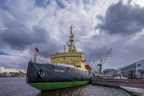 На ледоколе "Красин"