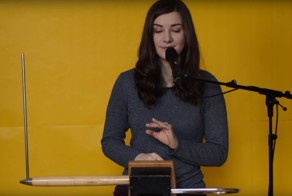 Потрясающее исполнение легендарной композиции Эннио Морриконе на терменвоксе