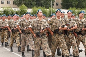 Парень, ты лучше в армию не ходи!
