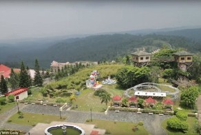 Мрачное королевство: так выглядит заброшенный Диснейленд на Филиппинах