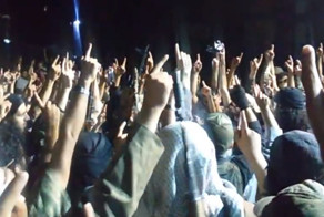 Вот что означает у мусульман поднятый вверх указательный палец