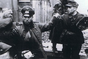 Фотографии: "Немцы сдаются в плен  апрель-май 1945"