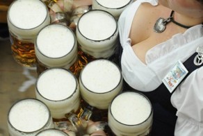 Официанты: уровень - Бог