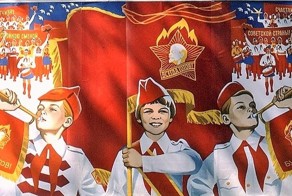 Учись, как Ленин, и помогай младшим!