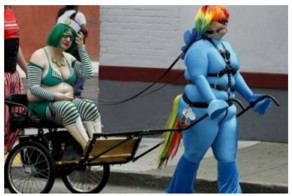 Сумасшедший народный косплей