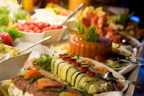 Халявщики отняли у курьера еду