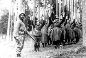 Эти фото, рассказывающие о последних днях Второй мировой, трудно забыть!