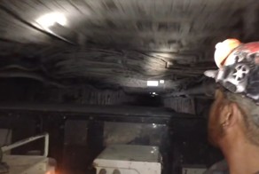 Поездка по шахте на электровозе