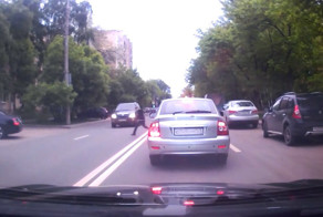 В Самаре мальчик выбежал под автомобиль