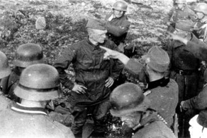 Многие встречали эту фотографию. Этот снимок июля 1941 года