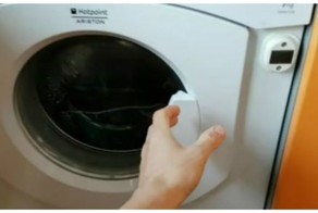 Решил постирать кроссовки в стиральной машине, но что-то пошло не так