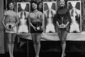 «Сосисочная королева» и еще 19 удивительных фотографий с конкурсов красоты