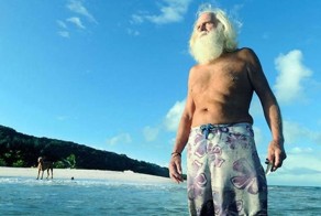 Обанкротившийся миллионер бросил все и прожил 20 лет на необитаемом острове