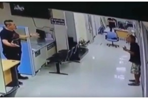 Спокойствие, только спокойствие: в Таиланде полицейский обезвредил преступника с помощью ласки и обнимашек