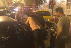 Чемпион Формулы-1 хотел помочь отремонтировать "Жигули" в Азербайджане