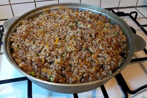 Гречневая каша с тушенкой. Солдатская каша