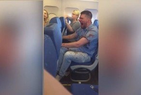 Снова дебош: пьяный пассажир разбушевался на борту самолета Москва - Анталия