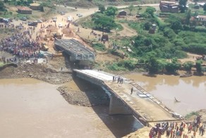 Как рухнул только возведенный мост за 12 миллионов долларов