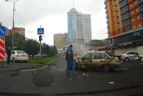 Авария дня. Столкновение трех автомобилей в Тюмени