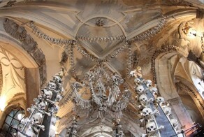 20 самых странных церквей и соборов мира