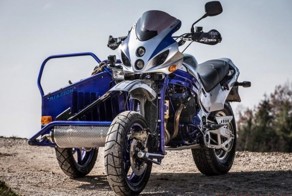 Внедорожный мотоцикл Suzuki с коляской