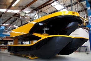 Катер Nauti-Craft с активной гидравлической подвеской