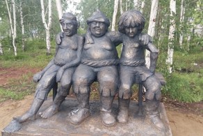 На День Металлурга в Братске открыли парк с очень родными нам персонажами