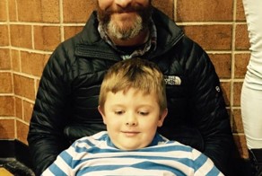 Отец 30 лет назад вышвырнул всю свою семью на улицу