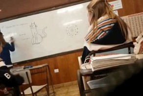 Ученики подшутили над учителем