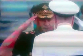 На репетиции парада ВМФ Сергея Шойгу назвали верховным главнокомандующим