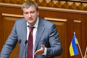 Маразм крепчал