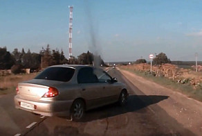 Авария дня. Отправил в борщевик