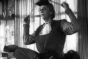 Что Фаина Раневская делала всю жизнь, но никогда – на сцене