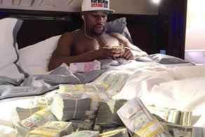 Как легендарный бой Макгрегора и Мейвезера превратился в шоу и чистый бизнес: реакция соцсетей