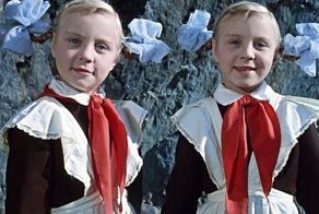 Чем обернулось для близняшек Юкиных путешествие в «Королевство кривых зеркал»