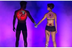 Удивительное цифровое шоу на телах моделей