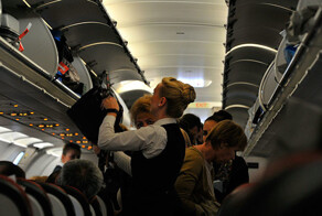 Минтранс определит список вещей, которые пассажир может взять в самолет бесплатно